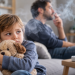 Niño expuesto al humo de tabaco de un adulto en el hogar, tabaquismo pasivo