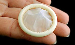 Aunque su proteccion no es total , los preservativos previenen la infección por VPH y otras ITS